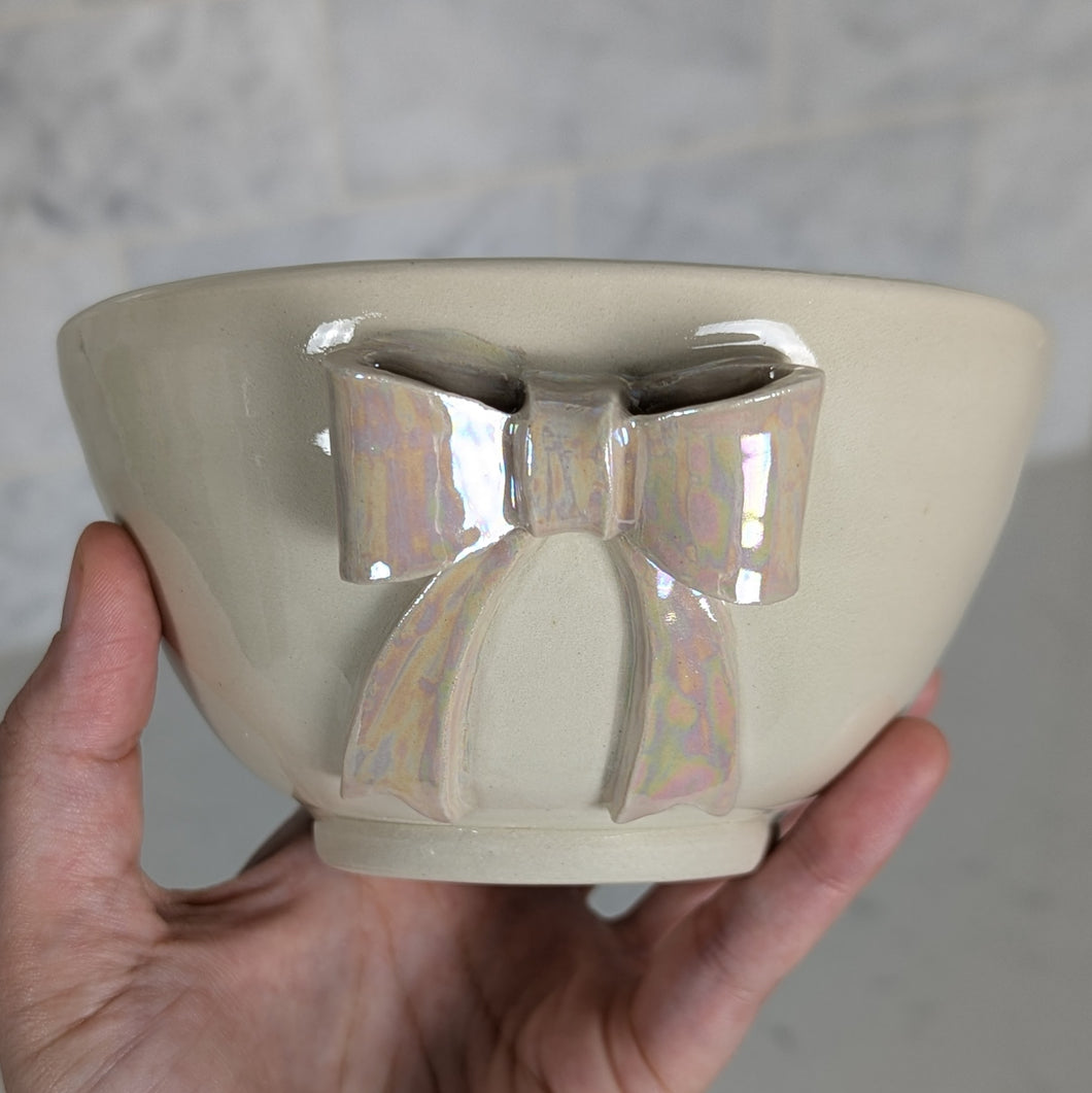 Coquette Bow Bowl 28