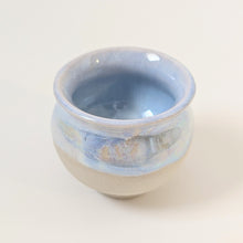 Load image into Gallery viewer, Blue Mother of Pearl Mini Planter Vase 0026
