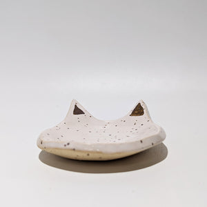 Cat dish with 18k gold 1