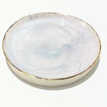 Load image into Gallery viewer, Marble/purple 18k gold rimmed plate - 1
